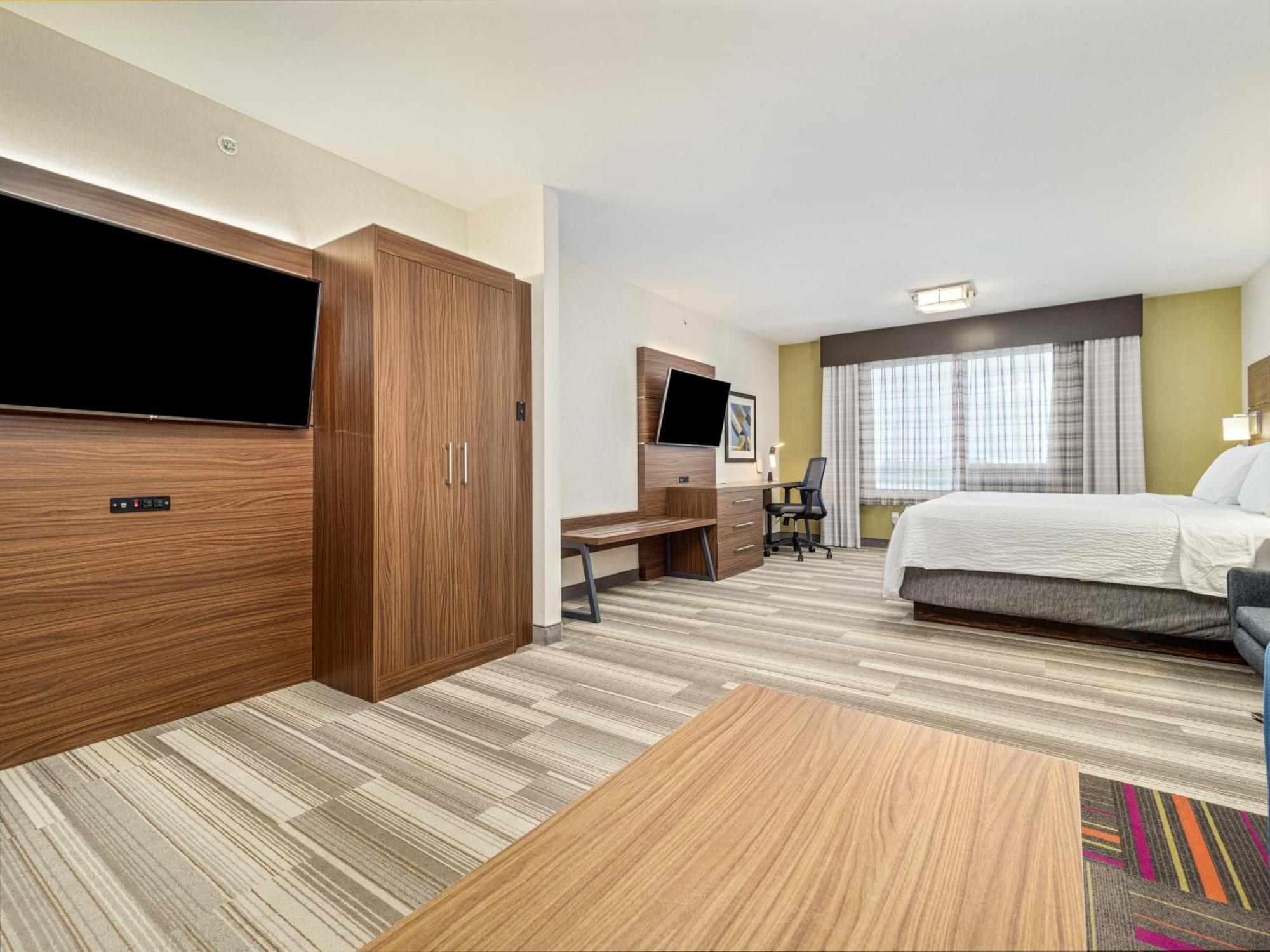 Holiday Inn Express & Suites Medicine Hat By Ihg Eksteriør billede