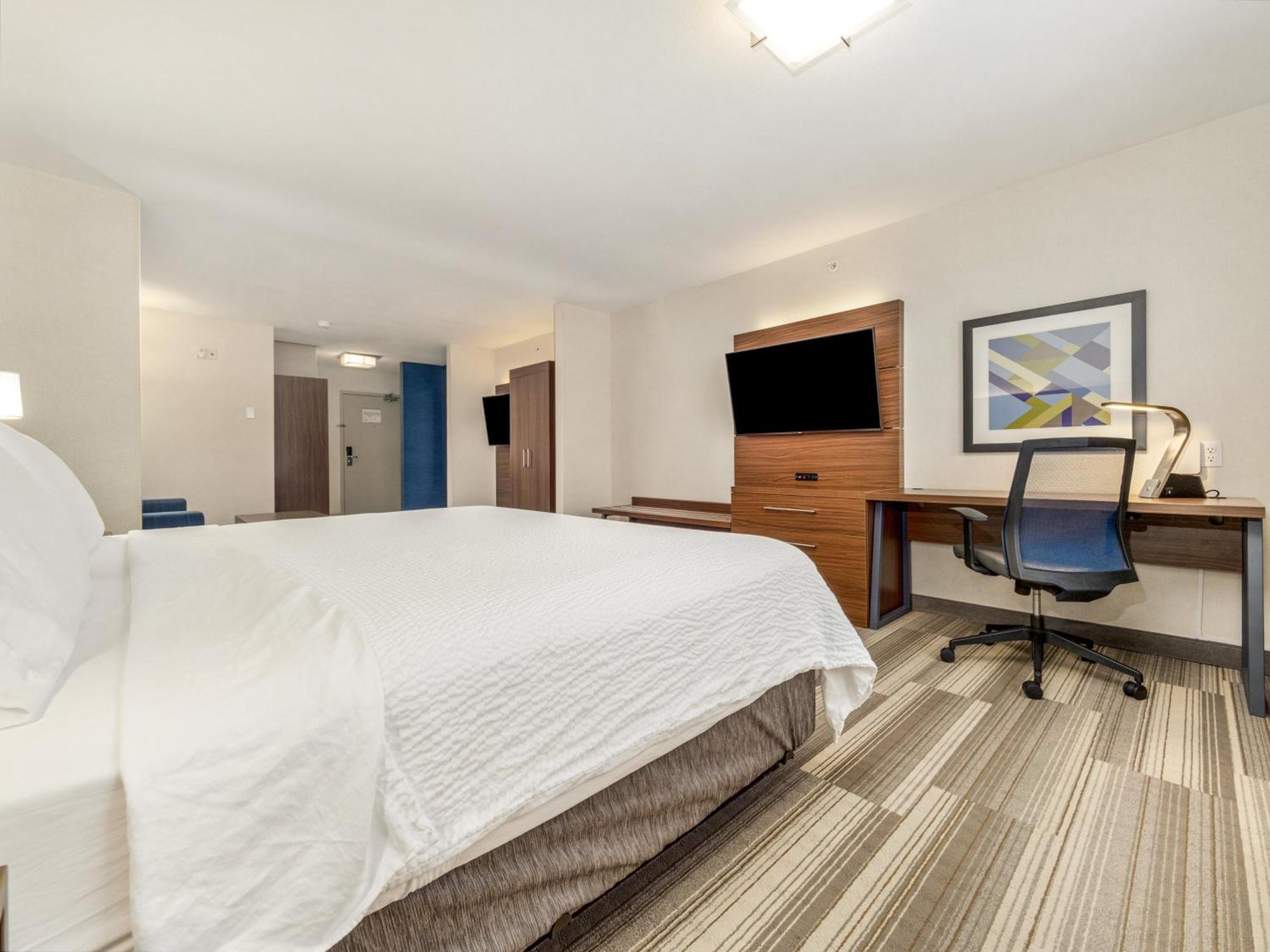 Holiday Inn Express & Suites Medicine Hat By Ihg Eksteriør billede