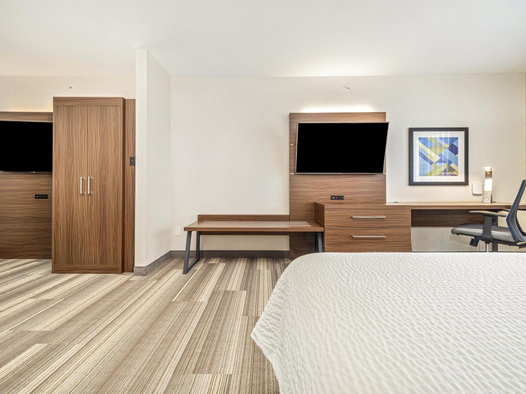 Holiday Inn Express & Suites Medicine Hat By Ihg Eksteriør billede