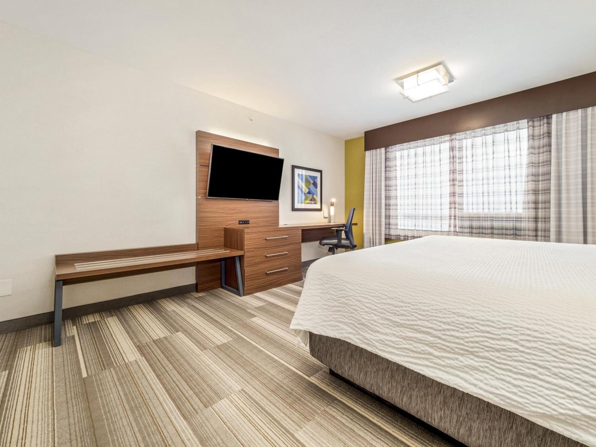 Holiday Inn Express & Suites Medicine Hat By Ihg Eksteriør billede
