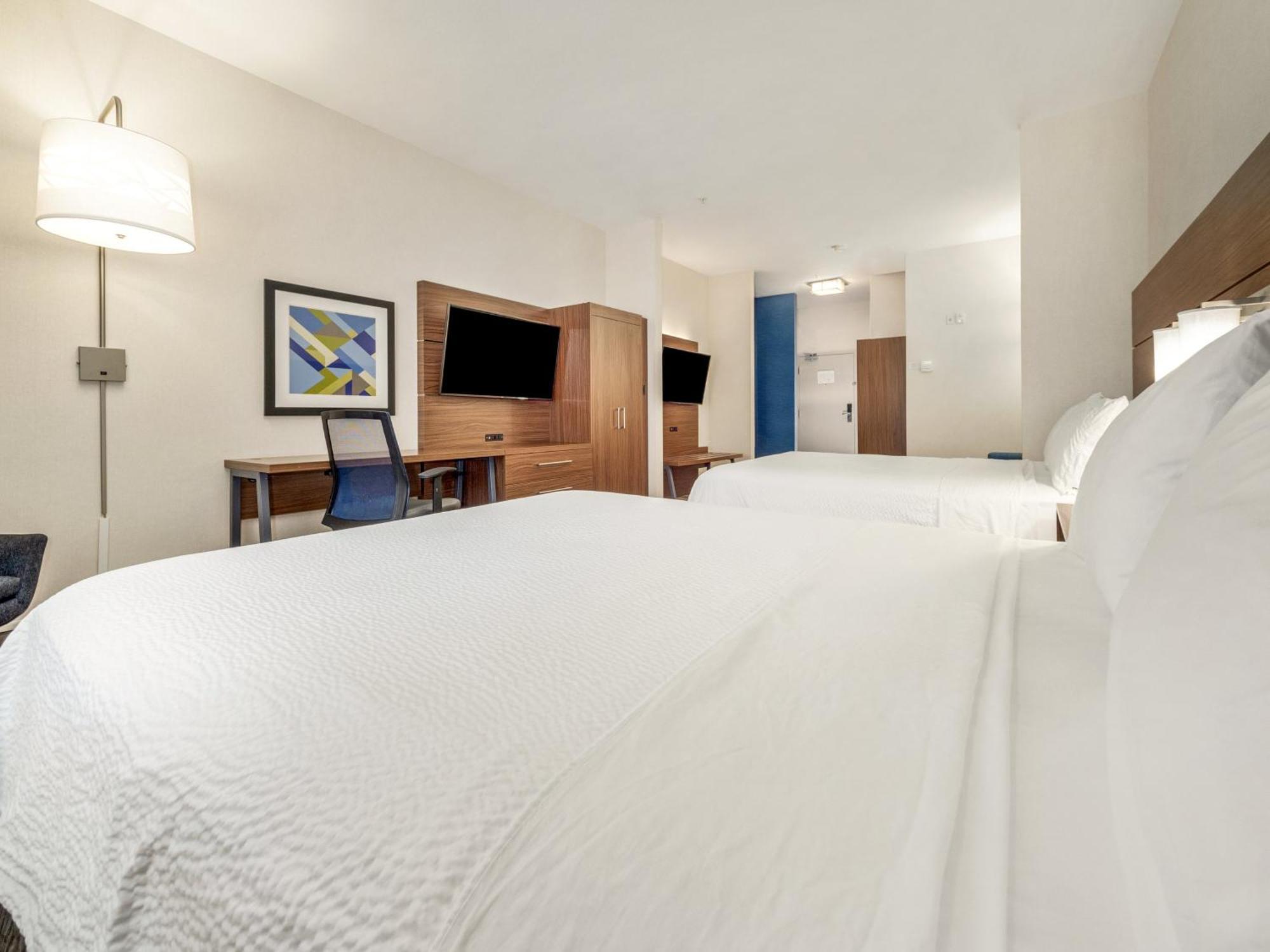 Holiday Inn Express & Suites Medicine Hat By Ihg Eksteriør billede