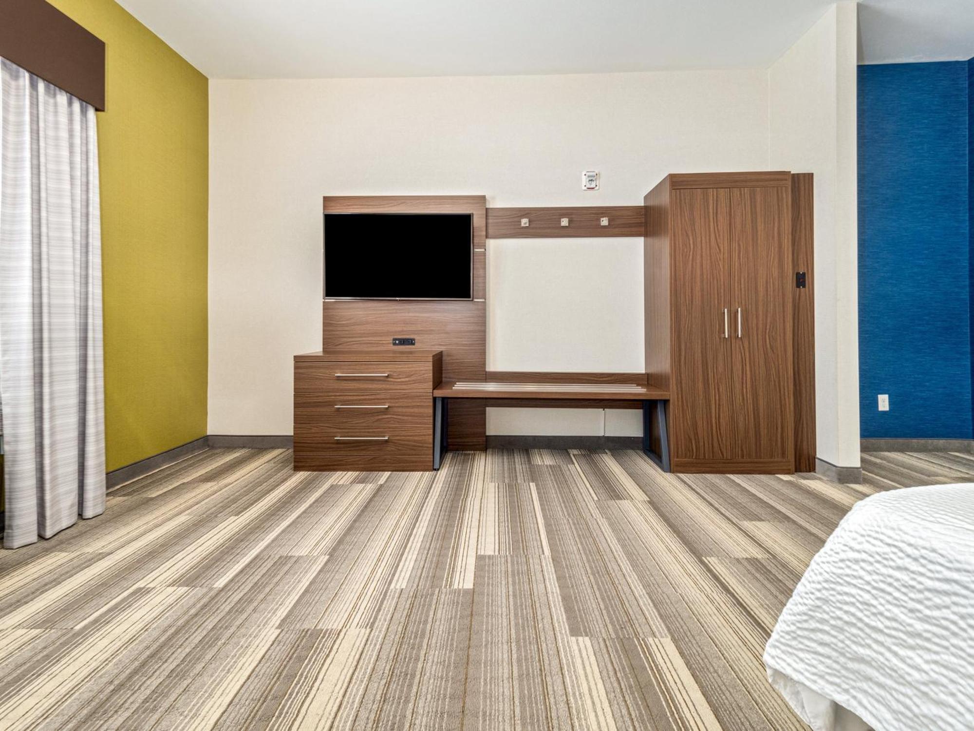Holiday Inn Express & Suites Medicine Hat By Ihg Eksteriør billede
